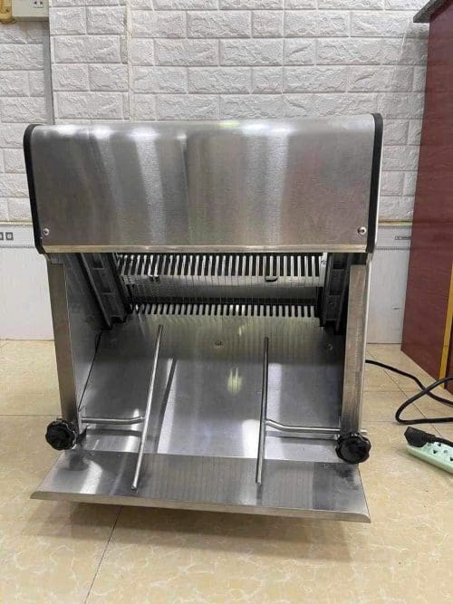 Máy cắt lát bánh mì 31 lưỡi Máy cắt lát bánh mì 31 lưỡi